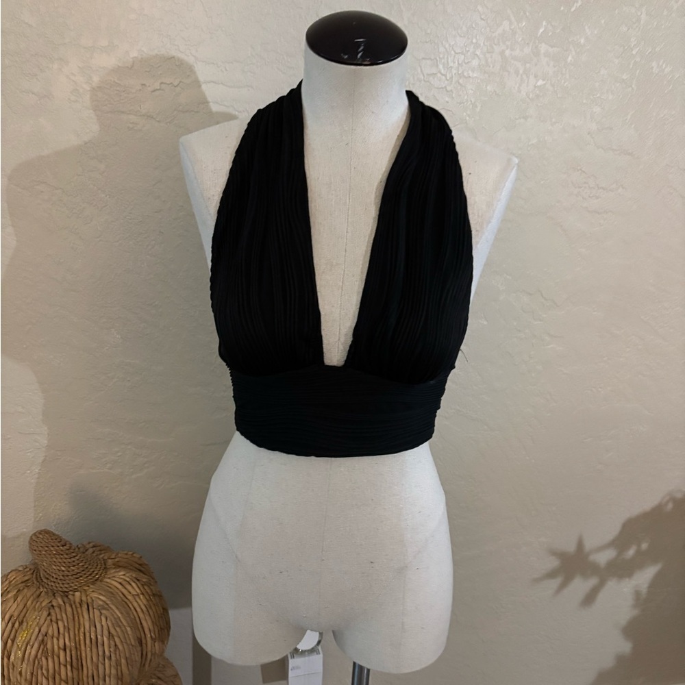 Verdusa Black Halter Top sz M